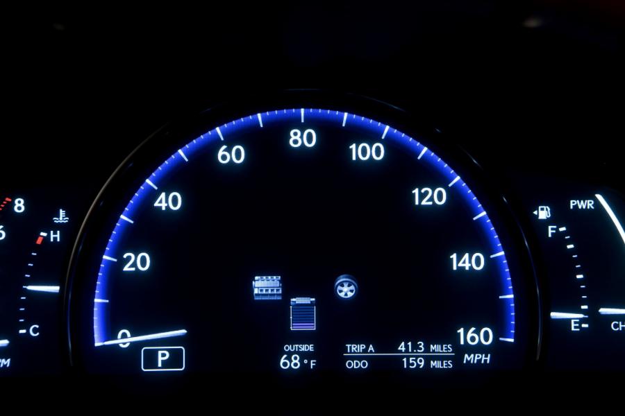  Lexus LS600h L 2010 года  (фото 9 из 22)